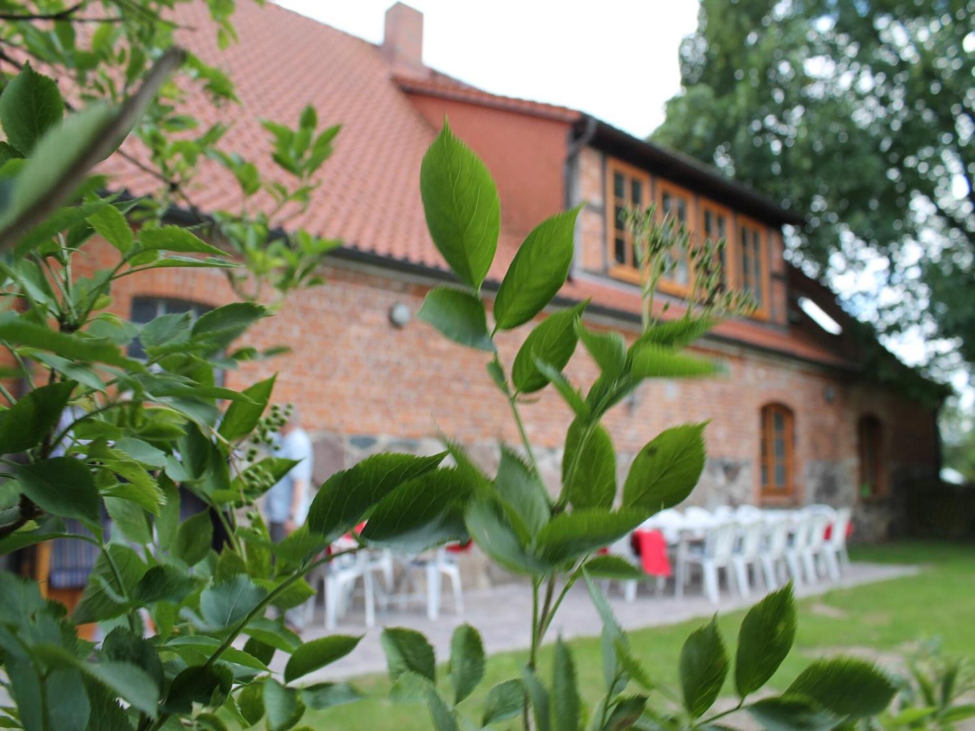 Willa Mansion In Gressow With Terrace Garden Bbq Pond Bicycles Zewnętrze zdjęcie